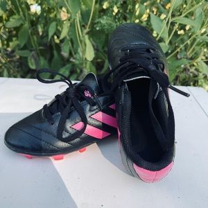 Gently used, Size 13 Adidas soccer cleats!!!